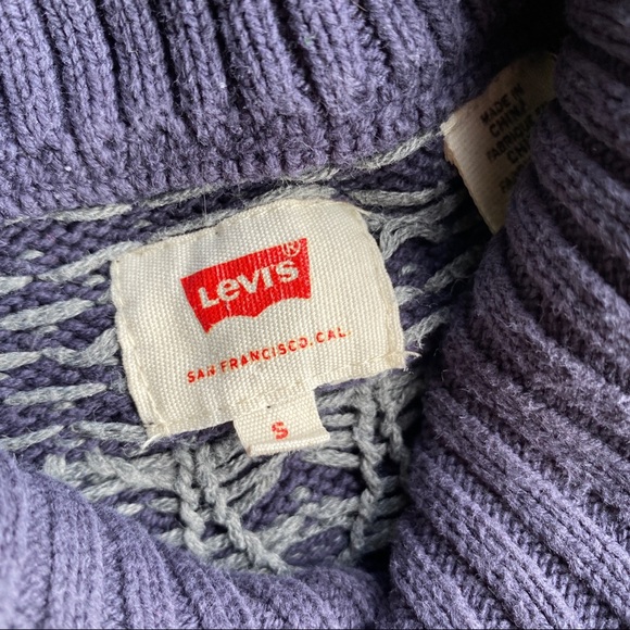 Levi’s Knit Sweater - Picture 4 of 6